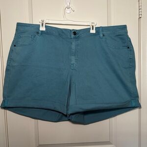 Lane Bryant Turquoise Girlfriend Shorts Size 26 NWT